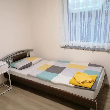 Deluxe Zeppelin Apartment *